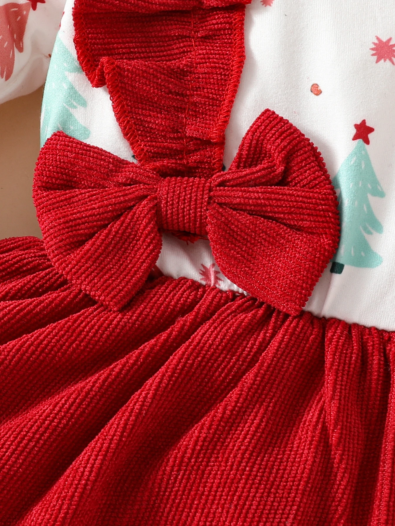 Baby Girl Cute Christmas Atmosphere Cartoon Suspender Skirt Fake Two-Piece Casual Holiday Style One-Piece Briefs and Headscarf, Suitable for 0-18