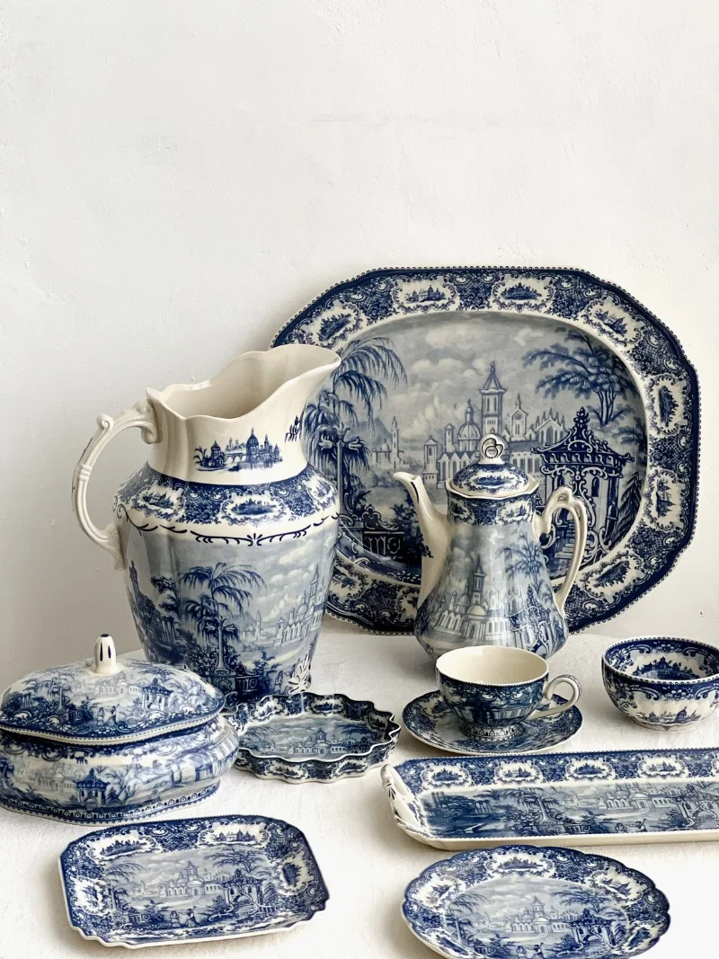 Blue series, rare in-glaze color Blue Castle character ceramic plate pot, vase