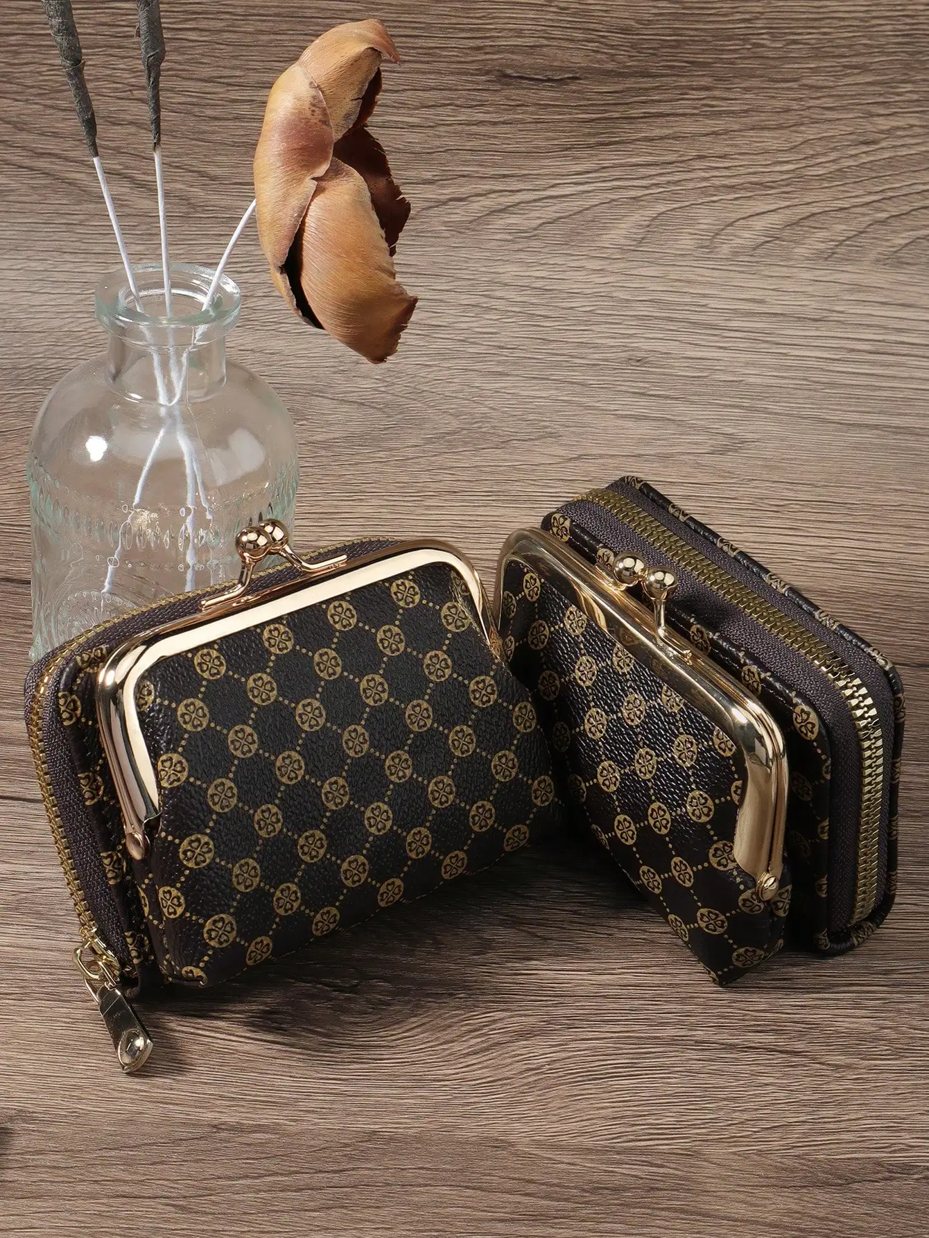 

Women Wallets Short Pu Leather S Zipper & Hasp Multifunctional Large Capacity Bag Coin Card Holders Lightweight Fashion Modern Business Zipper Credit Card Business Casual Teacher's Day Teacher Gifts For Anniversary For Gift For Birthday Gift For Lady For