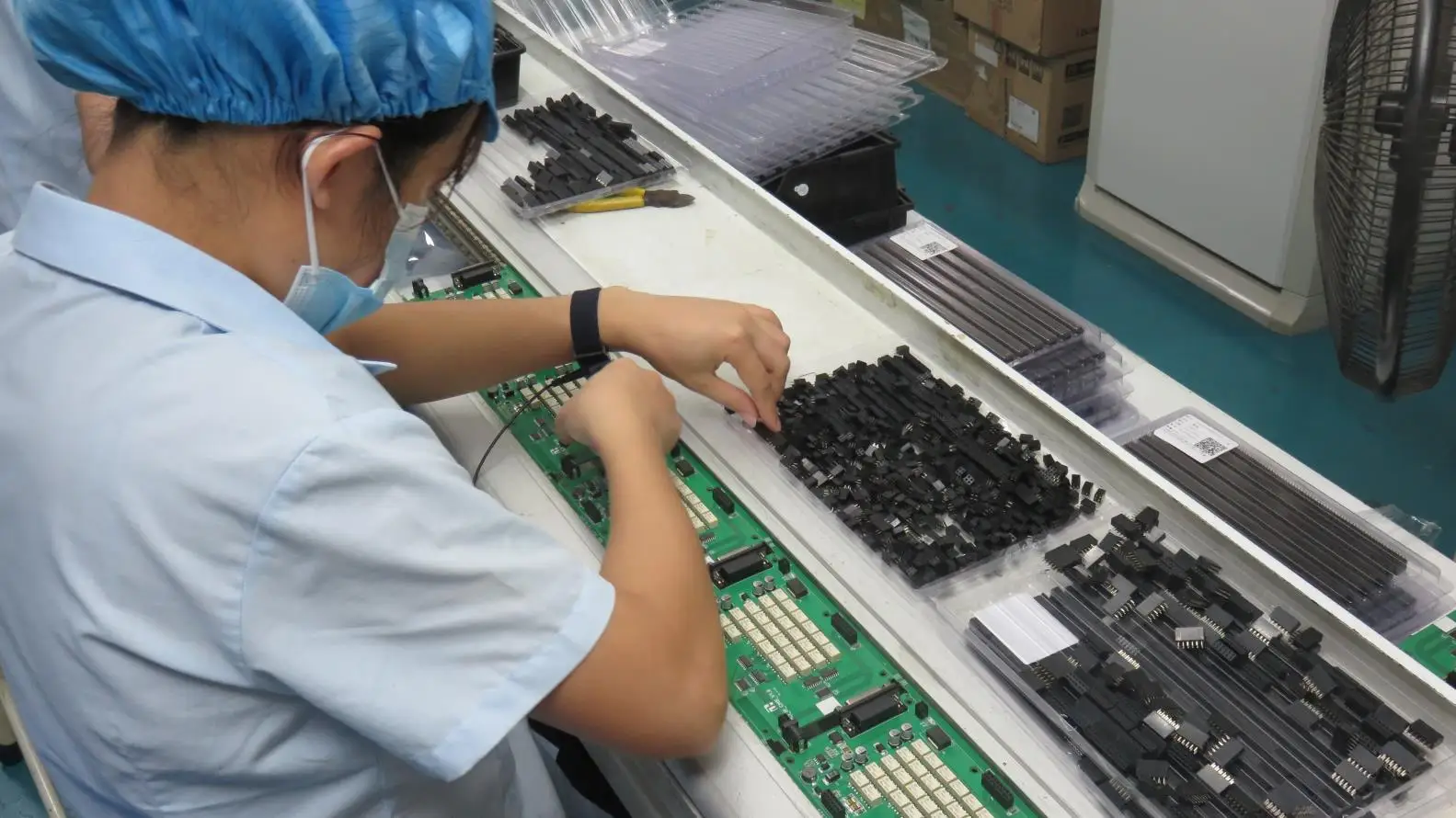 Smart Driving Assistant System 720p Cmsv6 Mdvr Dsm Dms Adas Bsd Camera Driver Monitoring