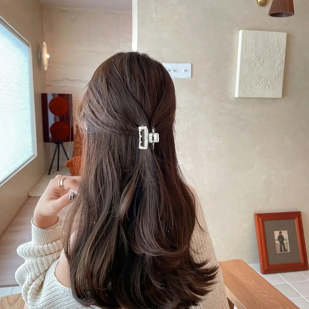 甘いプラスチック透明サメクリップ小さな韓国スタイルミニヘア爪長方形 Headwaer 中空ヘアクリップ毎日