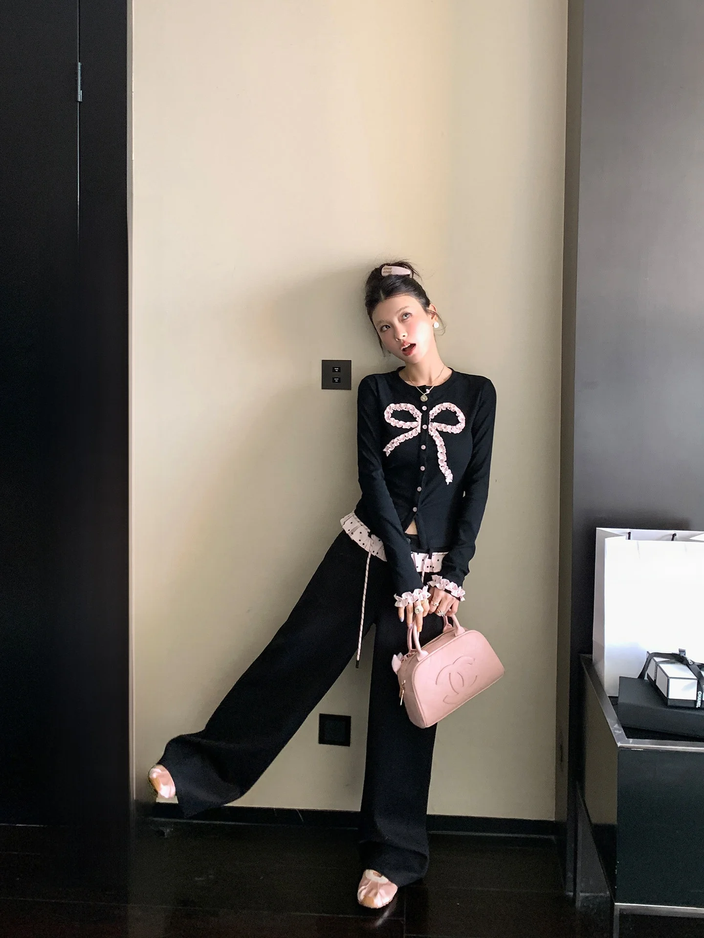 

Lione Knot Long Sleeve Slim Fit T-Shirt And Polka Dot Lace Pants Set Sweet Style Spring Fashion Women's Outfit