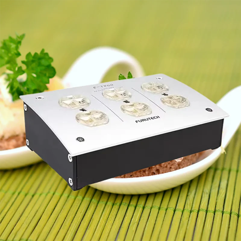 

Premium Alloy Black Surge-Protected AC Outlet Strip e-TP60 GC-303 Model with 6 Receptacles IEC Connection 125V 15A