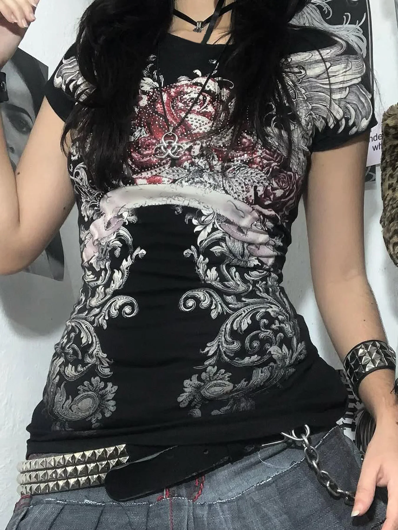 Camiseta estampada con cuello redondo para mujer, Top ajustado de manga corta, ropa informal de calle, camiseta sexy de estilo europeo a la moda para verano