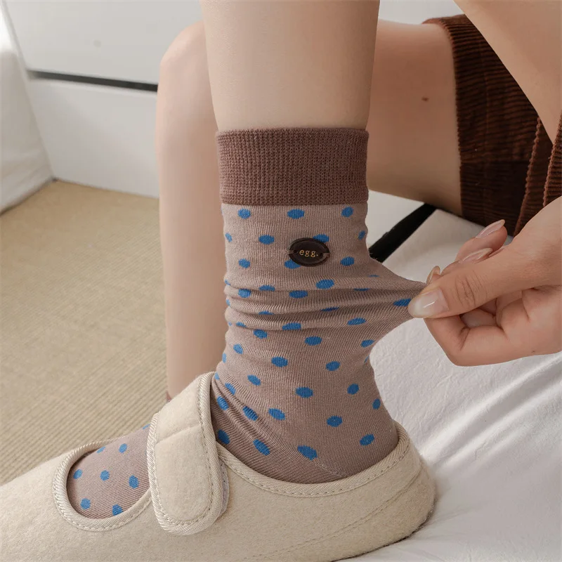 3 Paar Retro-Socken mit gepunkteten Streifen und Knöpfen für Damen, modische gestapelte Herbstsocken in Maillard-Braun-Farbblock-Design – Detail 22