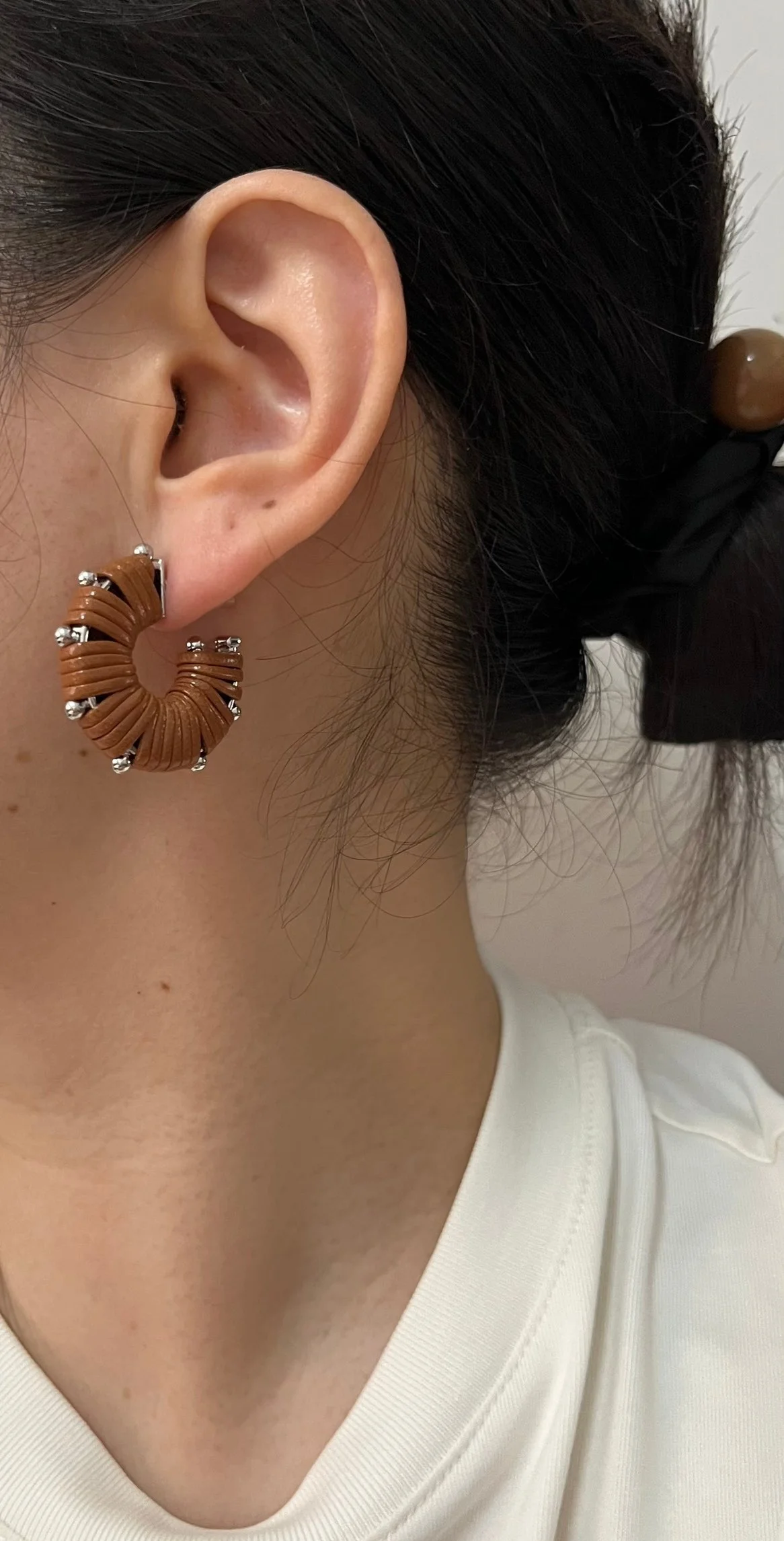 مجوهرات الأزياء الكورية الجديدة المصنوعة من الجلد المستدير المطلي بالفضة ملفوفة في الخريف والشتاء أقراط نسائية أنيقة وإكسسوارات يومية #6