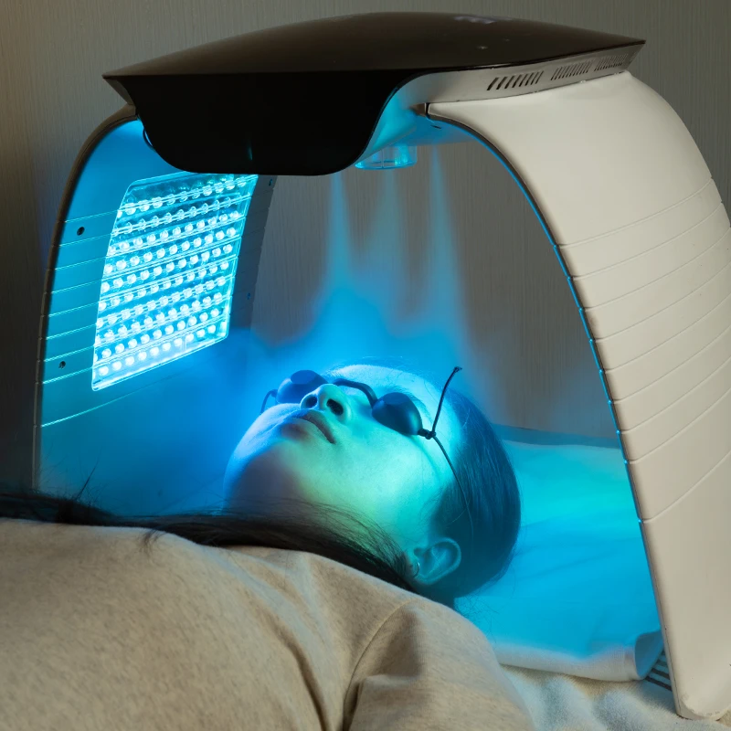 

Hot & Cold Spray Spectrometer Reduce Skin Irritation and Swelling Promotes Cell Regeneration and Decreases Signs of Aging