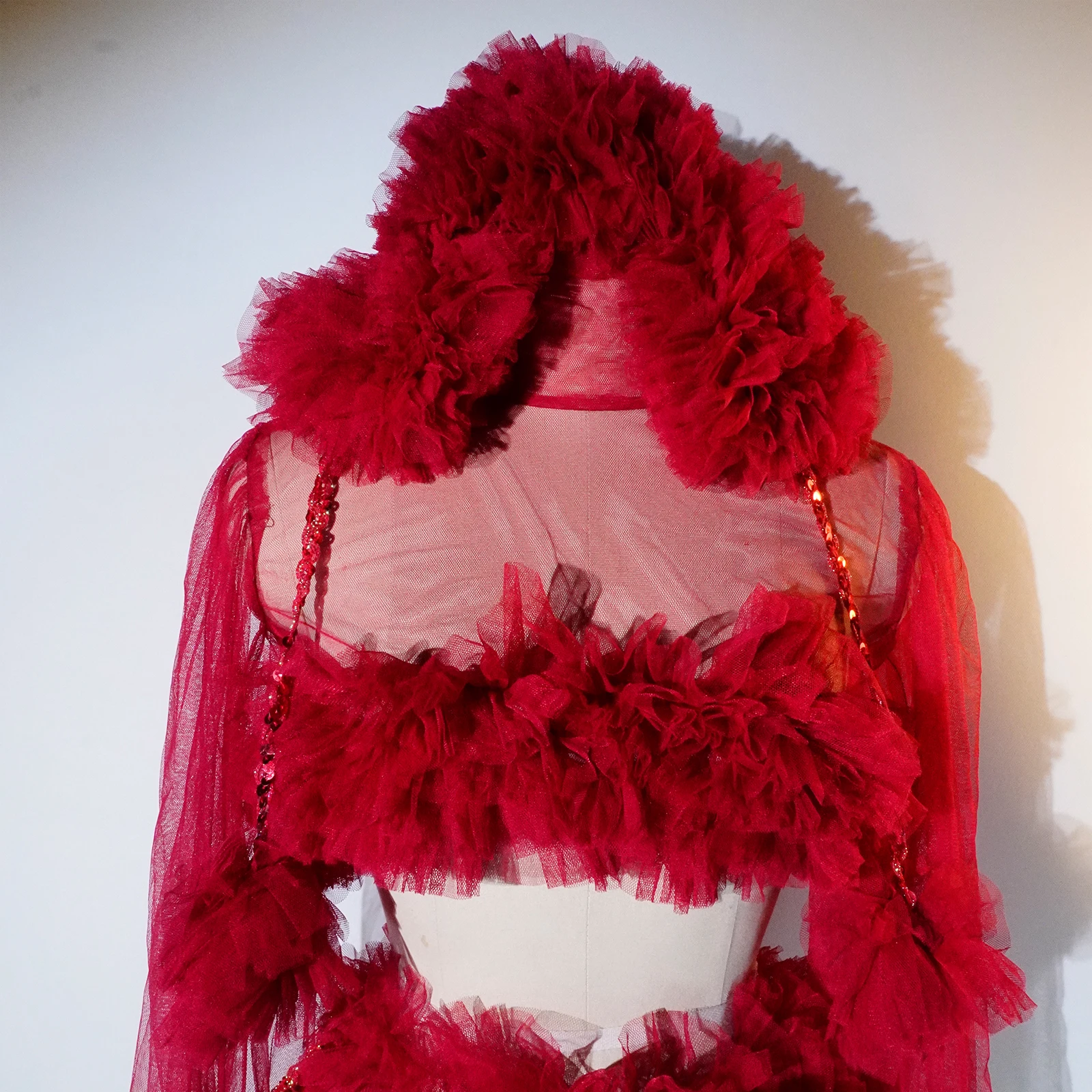 Kobiety czerwona siatka przezroczysta 3-częściowy kapelusz top szorty piosenkarka występ taneczny festiwal strój klub nocny Bar Rave kostiumy DS