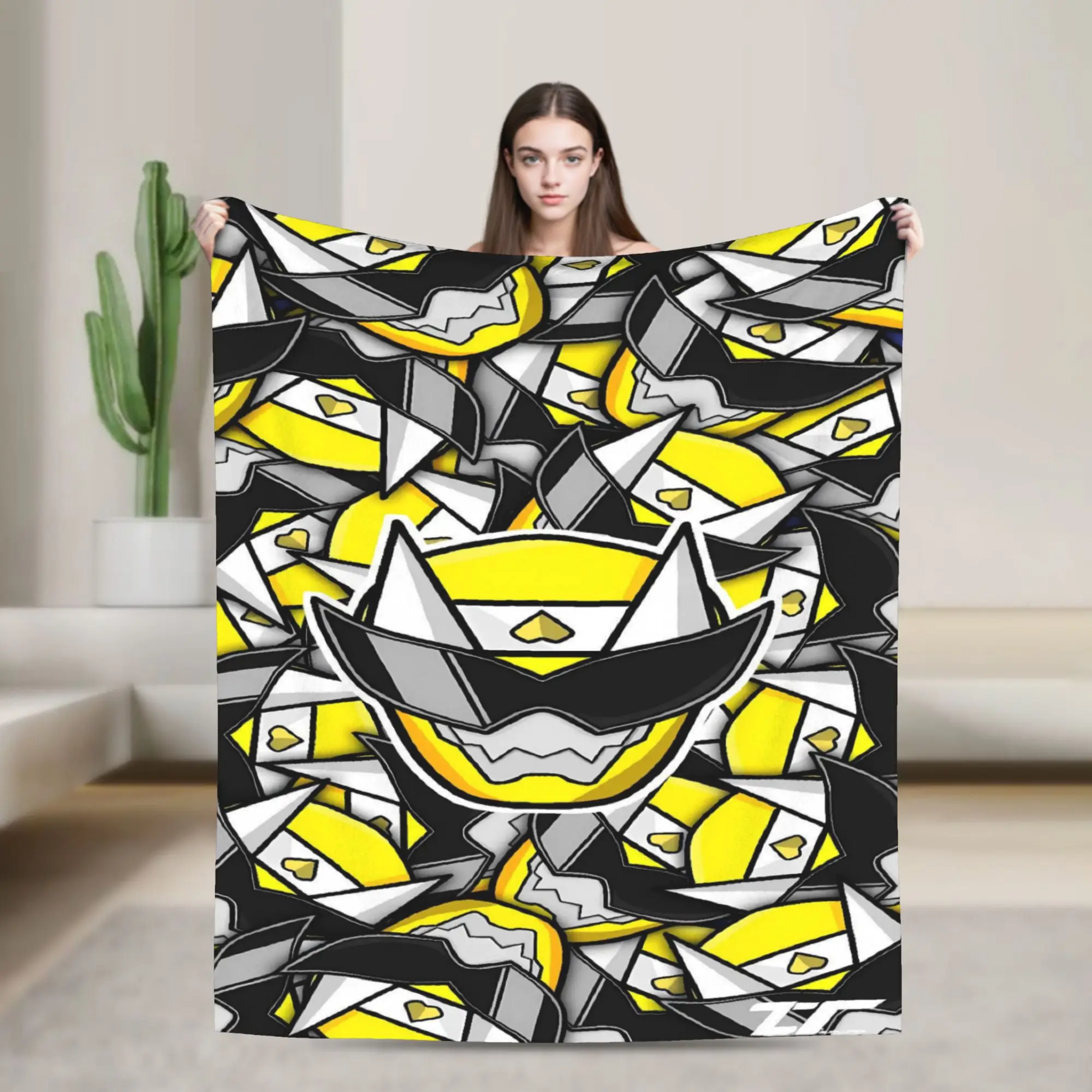 Yellow Black Mosaic Kamen Rider Super Soft Blanket Office Plush Throw Blanket Fluffy Couch Bed Flannel Bedspread Sofa Bed Cover