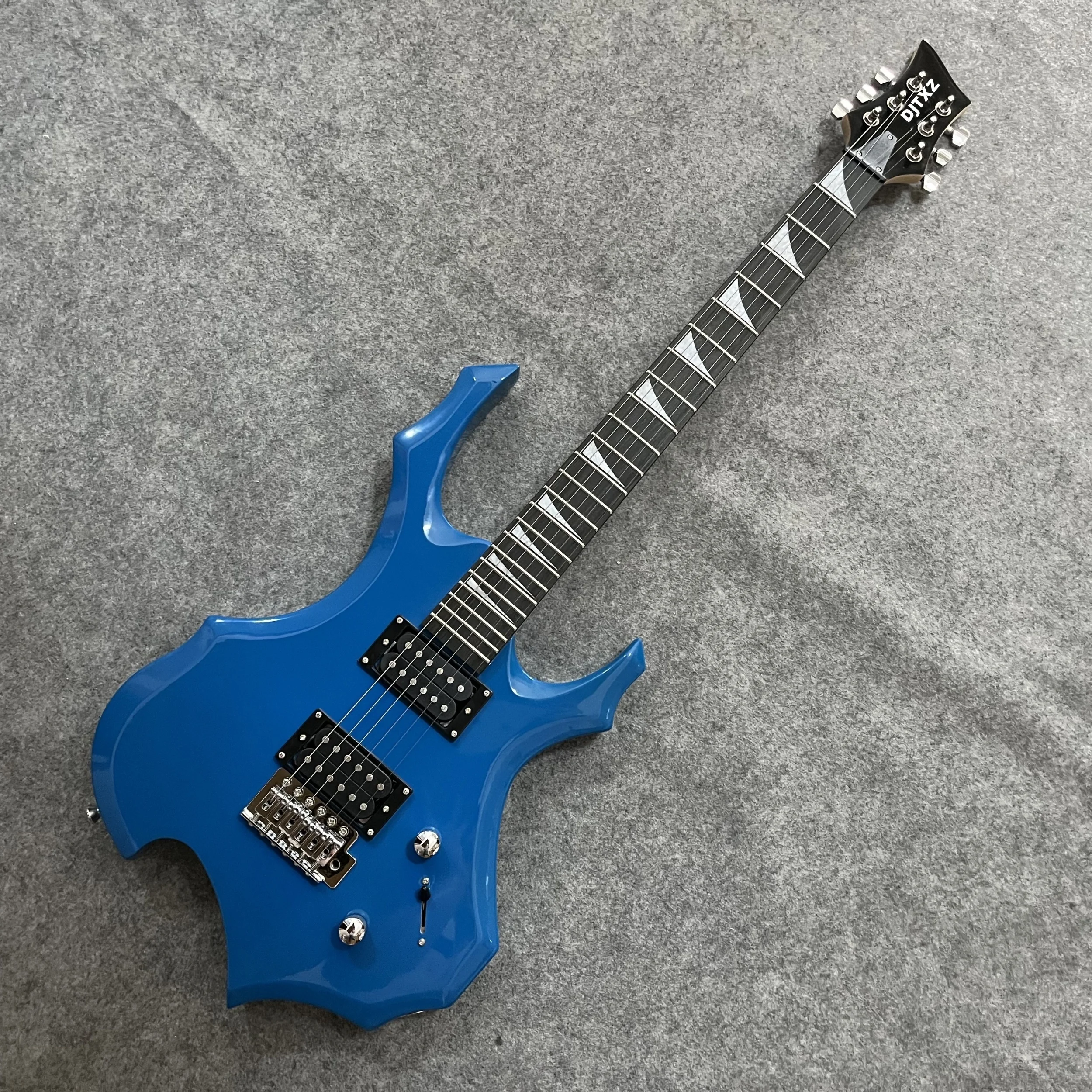 جيتار كهربائي أزرق مشهور للمبتدئين يأتي مع حقيبة ظهر للجيتار