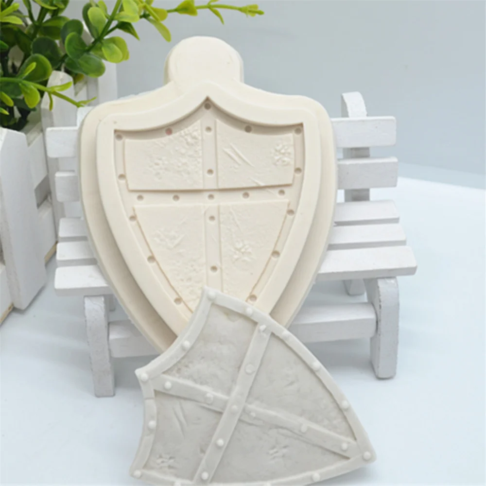 Chivalry Battle Shield Silicone Mold Fondant Mold Birthday Cake Decoration Tool Candy Chocolate Gum Mold