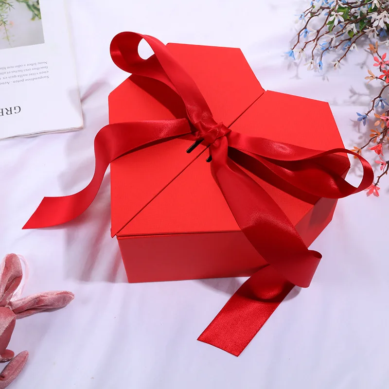 

Rose Flower Heart Shaped Luxury Box Gift Packaging Box for Flowers Hot Selling Heart Shape Valentine Wedding Custom Craft Box
