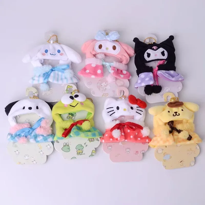 Sanrio peluche My Melody Kuromi Hello Kitty Cinnamoroll Pochacco muñeca de dibujos animados capa ropa colgante llavero regalo para niñas