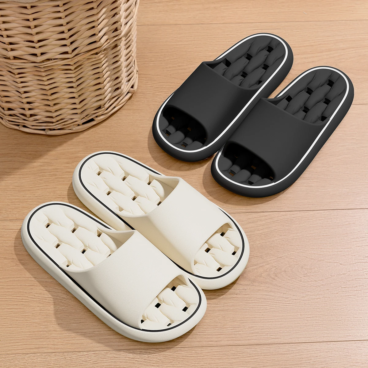 Summer Women Bathroom Slippers EVA Leaky Home Sandals Comfortable Soft Non-slip Slides Indoor Men Quick Drying Flip Flops