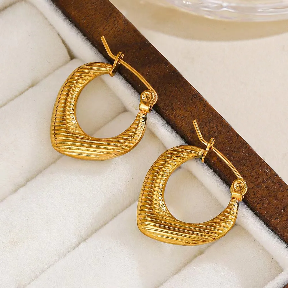 

Женские серьги с золотым заполнением, 18K