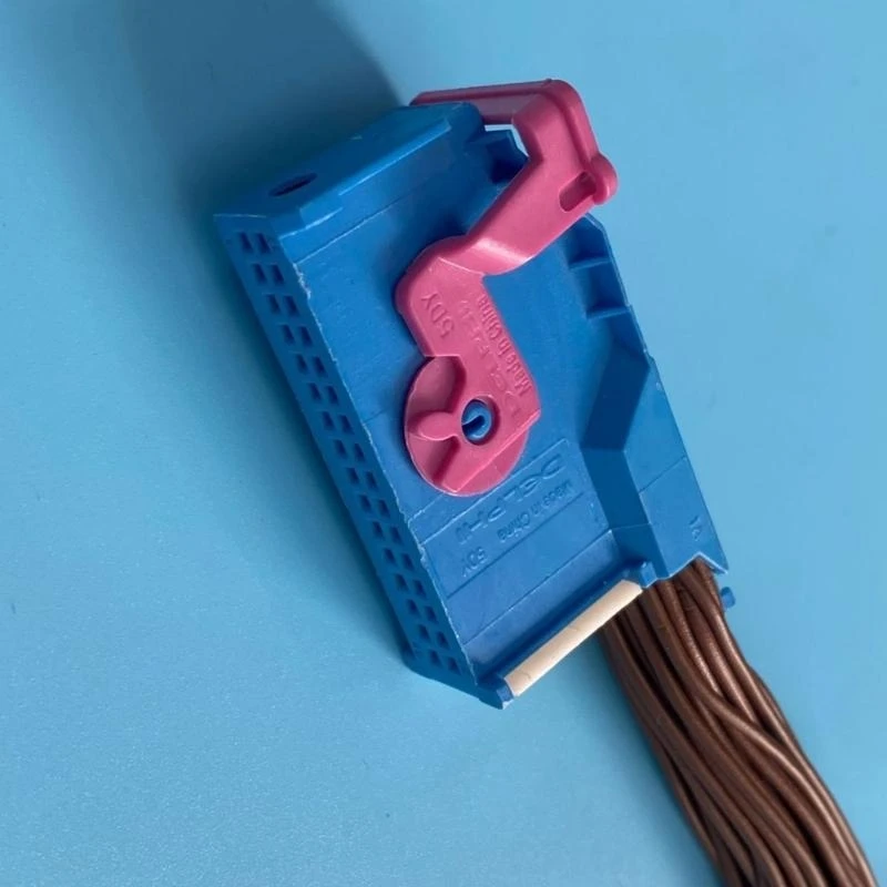 87HE CABLE CABLE CALL المعزول 36 إلى 32 PIN لـ B7 R36 لوحة الأدوات 1J0972977