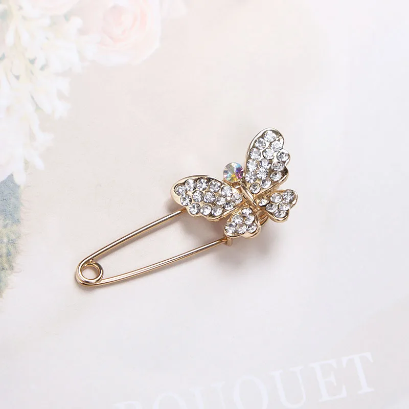 Simple Trendy Popular Rhinestone Decoration Buckle Pin Brooches Women Cardigan Coat Sweater Costume Safety Pins Accessories Gift