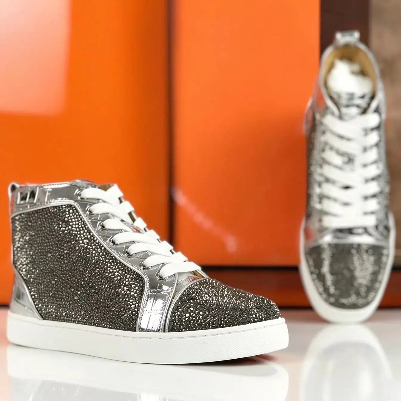 Luxury High Top Silver Snake Leather Shoes Rhinestones Spiked Studded Lace Up Red Bottom Shoes For Men Fashion Casual Shoes