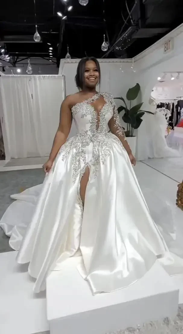 Customized  African Arabic Mermaid Wedding Dress Elegant One Shoulder Beads Appliques Split Bridal Gowns With Detachable Skirt