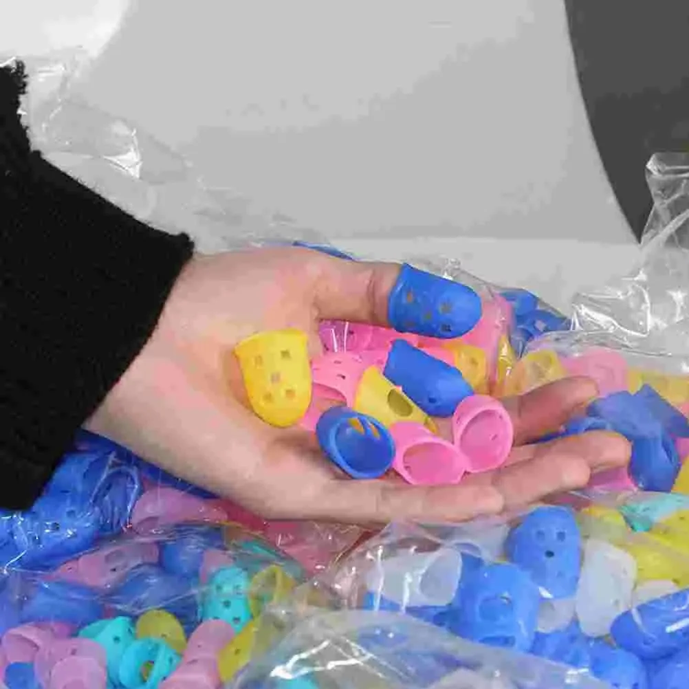 

50pcs Guitar Finger Protectors Silicone Caps Cover Practice Guards Mandolin Banjo Ukulele Mixed Colors Guitar