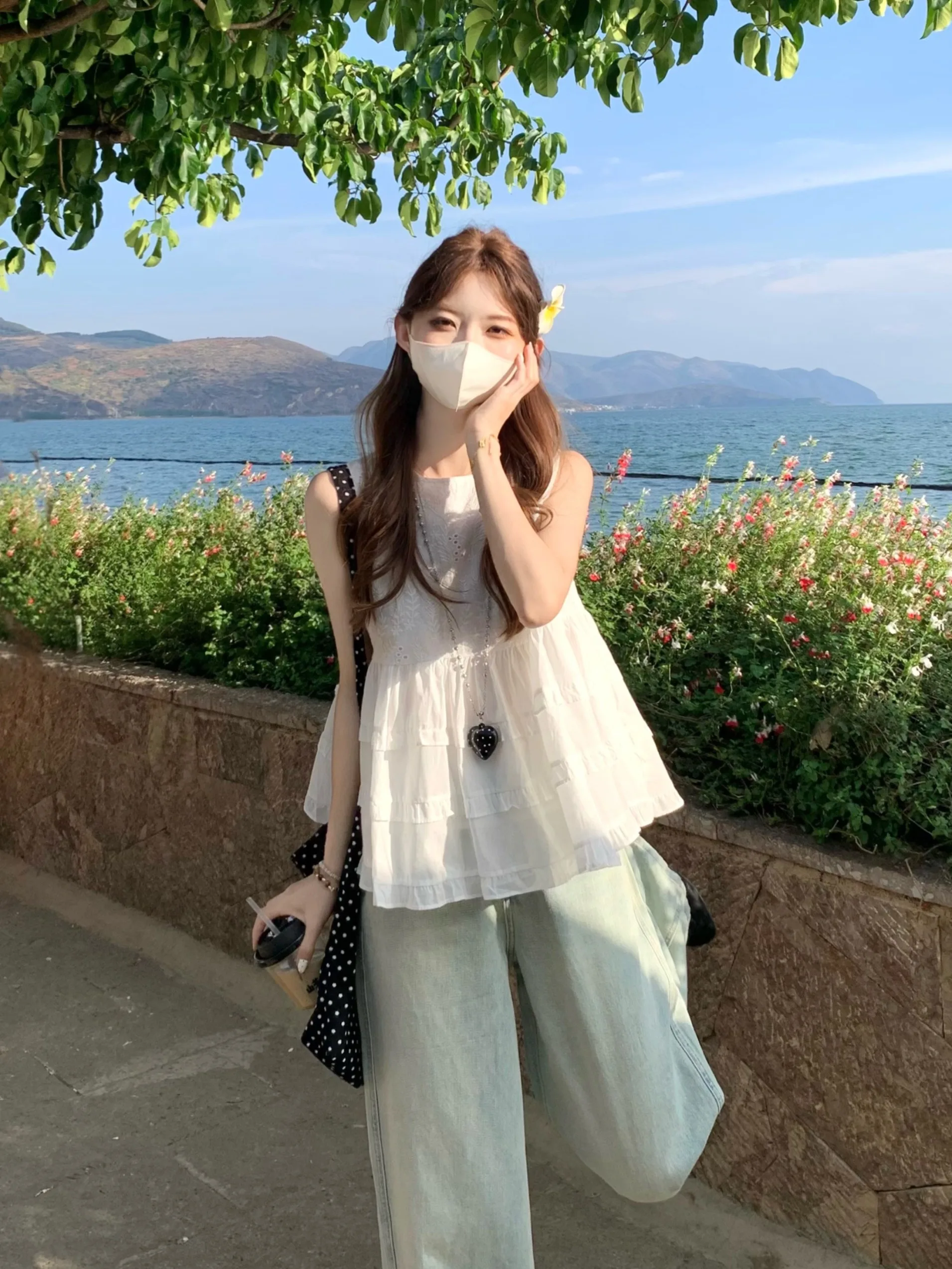 

Ladies Summer Sleeveless Umbrella Hem Vest Doll Shirt Loose Lazy Style Earlet Lace Trim White Shirt Top Korean Style Commute ...