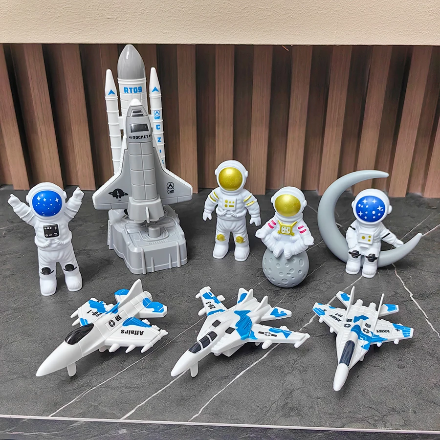 Thumbnail 4 - #76 Most Reviewed Toy Spaceships