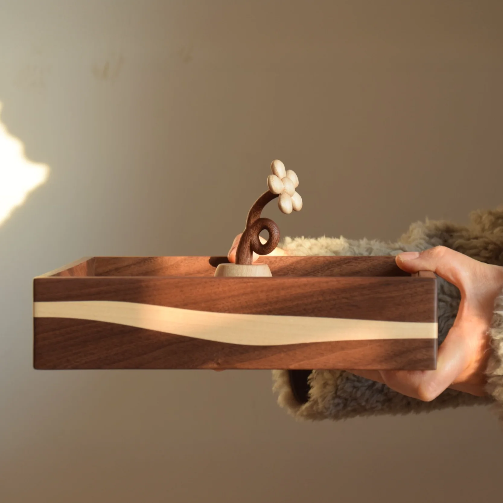 

Органайзер-коробка для хранения Four-id: для дома, прихожей, рабочего стола, чайного столика, прикроватной тумбочки, книжного стола, офиса, для мелочей