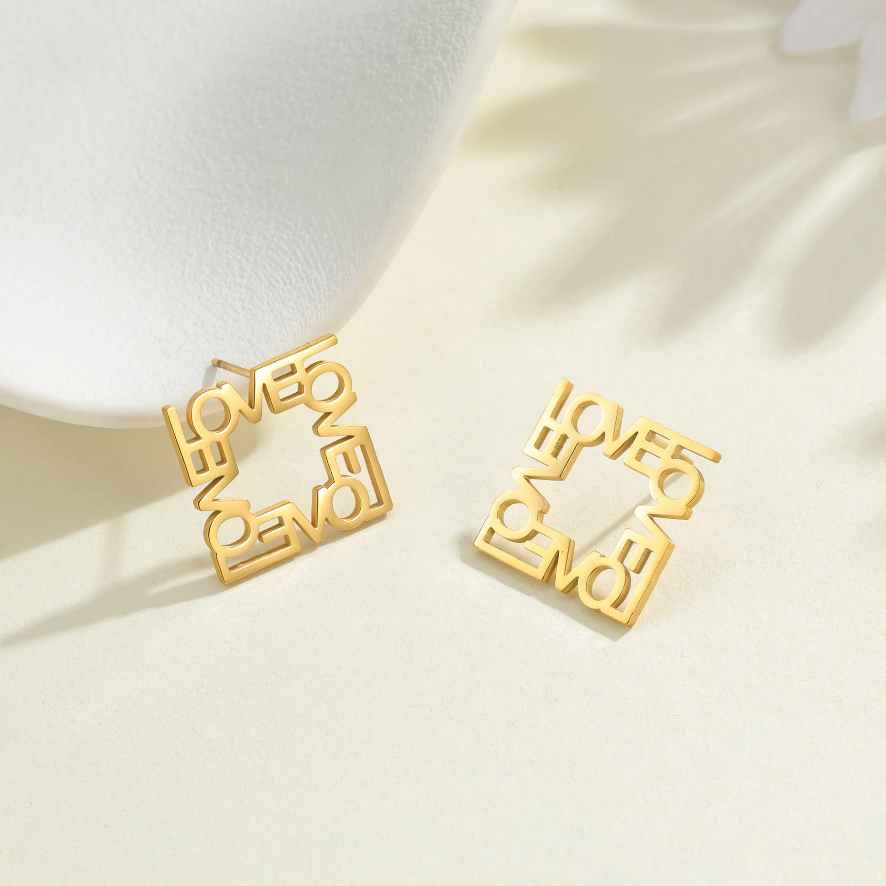 365 Custom Name Logo Stud Earrings Personalized Fashion Jewelry for Women Stainless Steel Letter Circle Earring Hot Girl Gifts