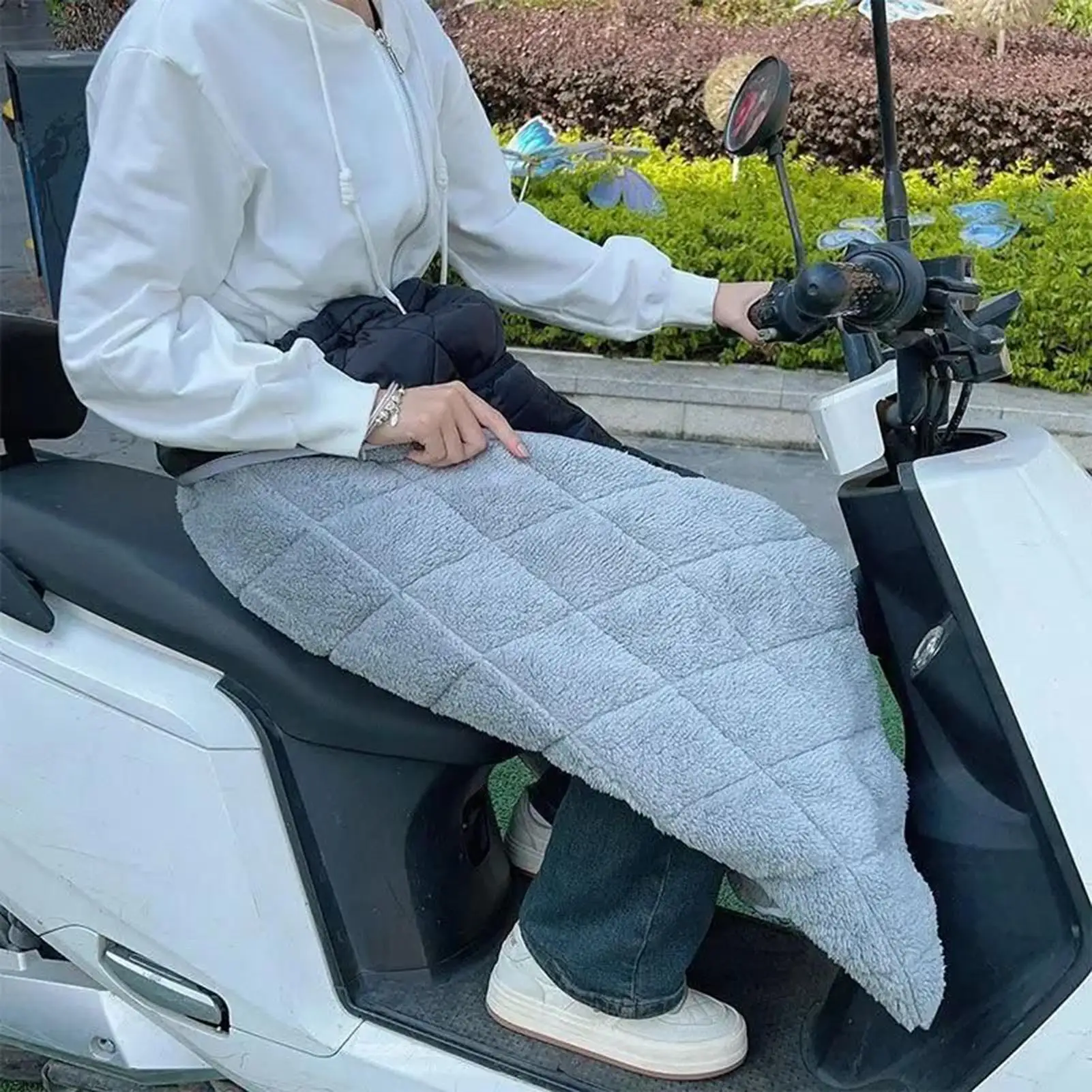 Motorcycle Leg Cover Knee Blanket Warmer Apron Fleece Lined Leg Guard for Fall Winter Cold Weather Outdoor Riding Scooter E-bike