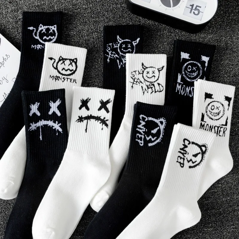 Ghostface 46 Large Couple Sports Socks Spring/Summer Basketball Socks Black and White Long Socks Men's Middle Socks Hip Hop