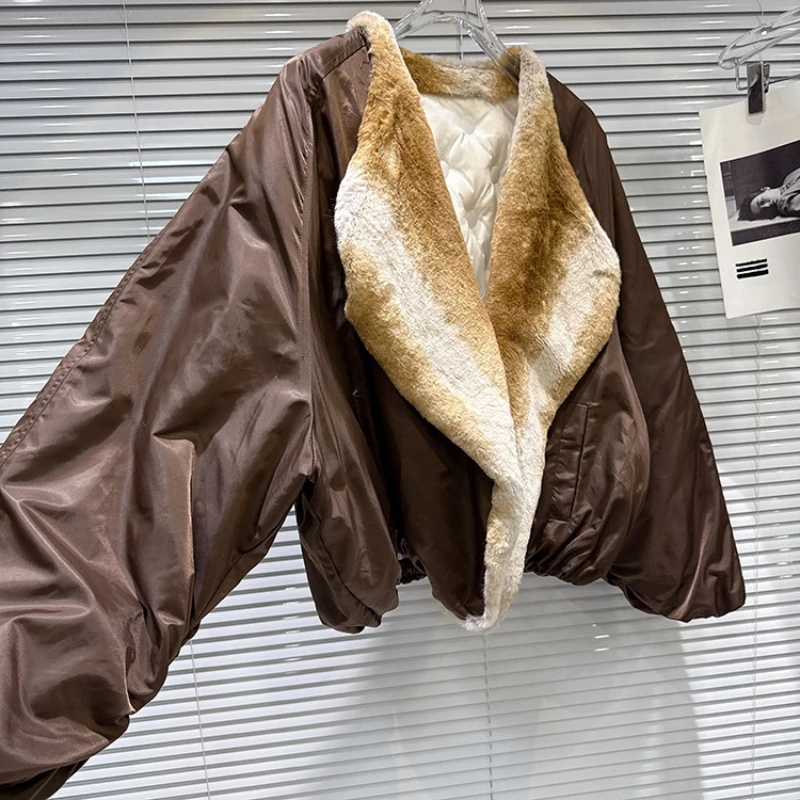 Kurtka puchowa z kołnierzem Mao, gradientem kolorów, ochroną środowiska, w stylu Spicy Girl, nowość na zimę 2025, damska, streetwearowa, z charakterem.