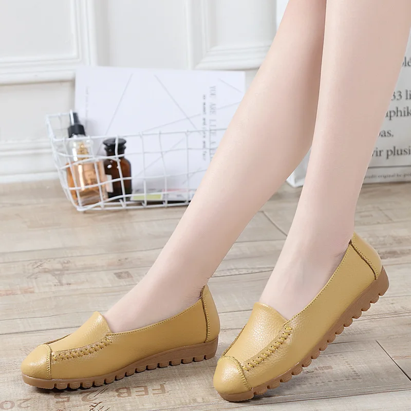 WOIZGIC Women\'s Flats Shoes Comfortable Breathable Slip-On Loafers Fashionable Flats Heel Footwear for Casual Wear
