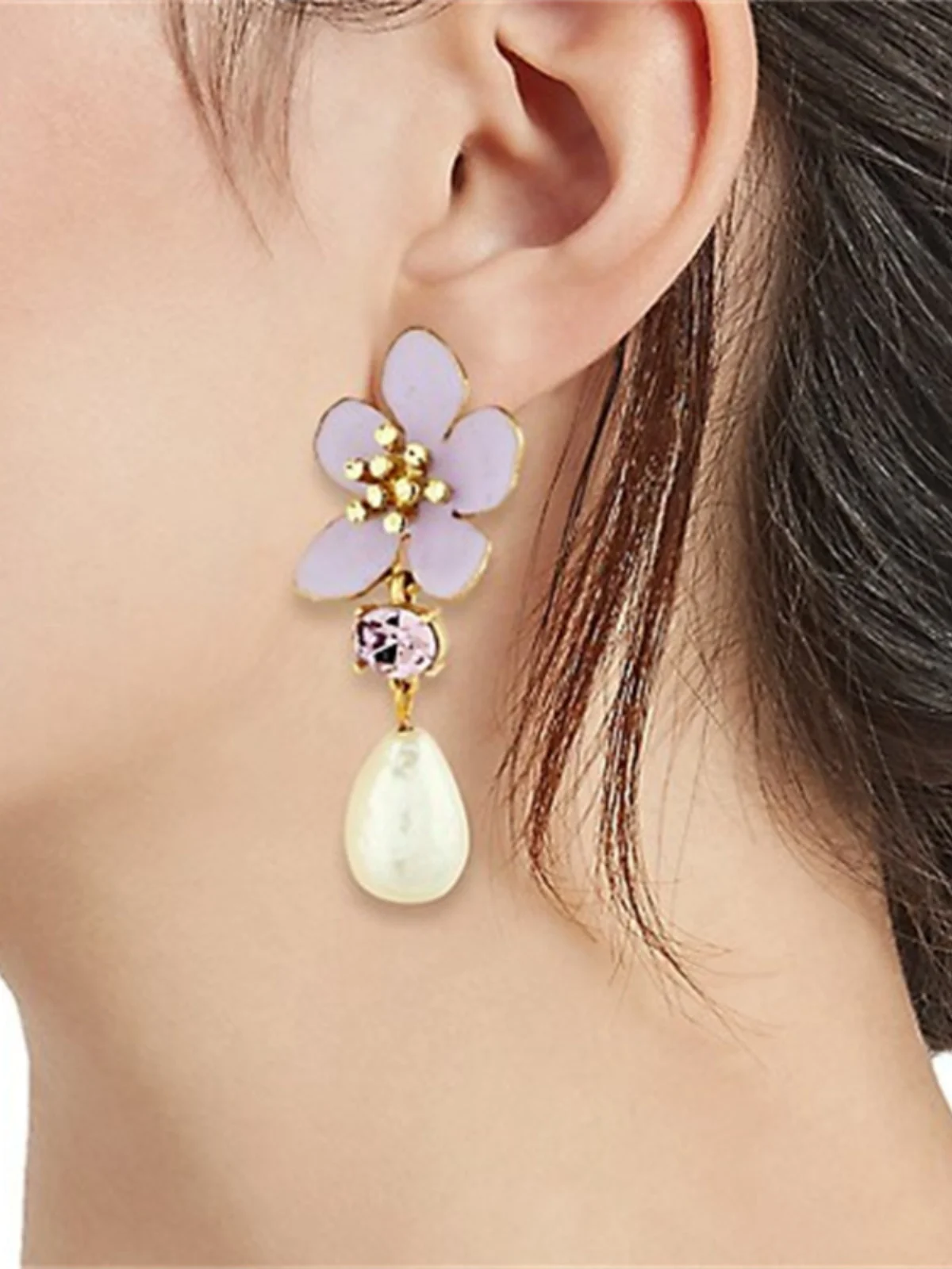 

OS European and American New Cute Sweet Flower Retro Elegant Exquisite Design Enamel Niche Pearl Earrings