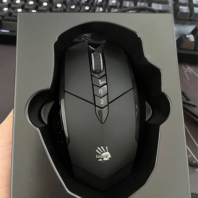 

Проводная игровая мышь Bloody V7M, 3 режима щелчка, эргономичная офисная мышь для киберспорта, макропрограммирования, 4000 точек на дюйм, аксессуары для геймеров на заказ