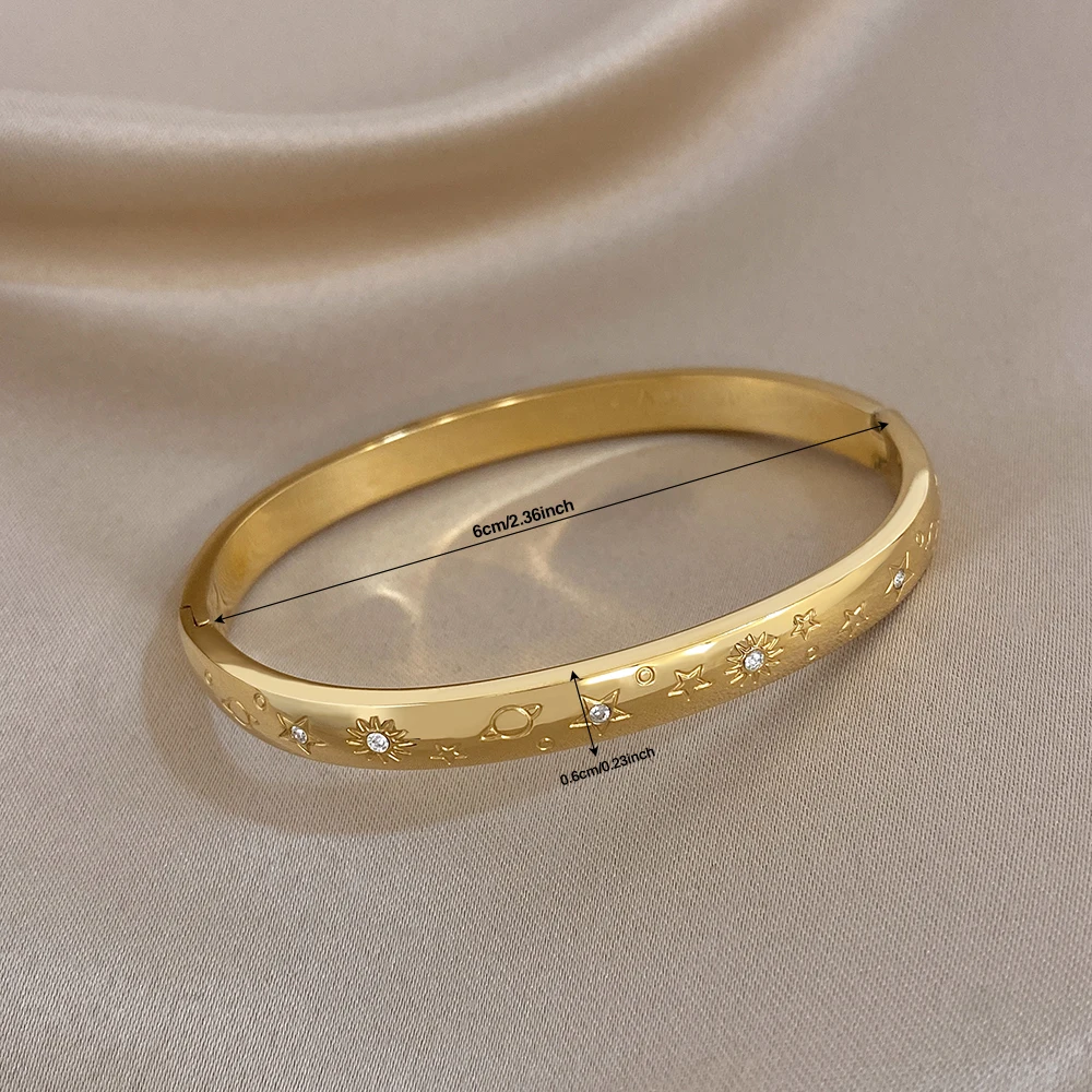 1 Stück AENSOA Neuer Edelstahl-Armreif mit Stern-Textur und Gravur für Damen, Zarte Zirkon-Armbänder in Gold- und Silberfarbe, Schmuckgeschenk – Detail 2