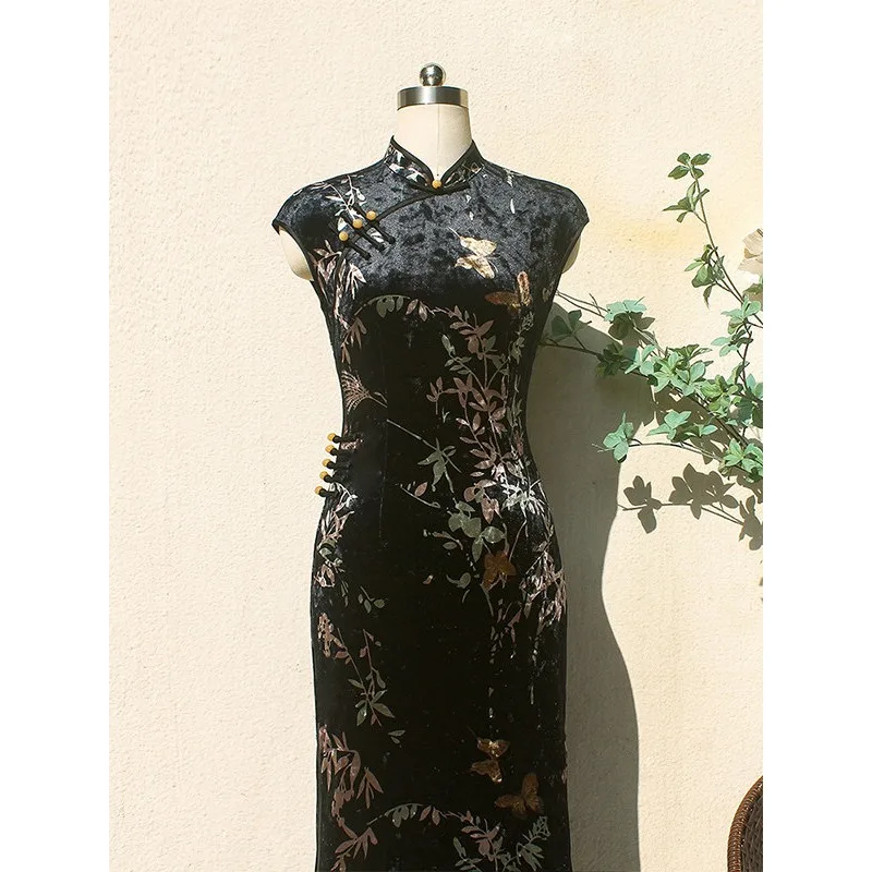

New Chinese-style improved cheongsam 2026 new women's black sleeveless long retro temperament classical rhyme