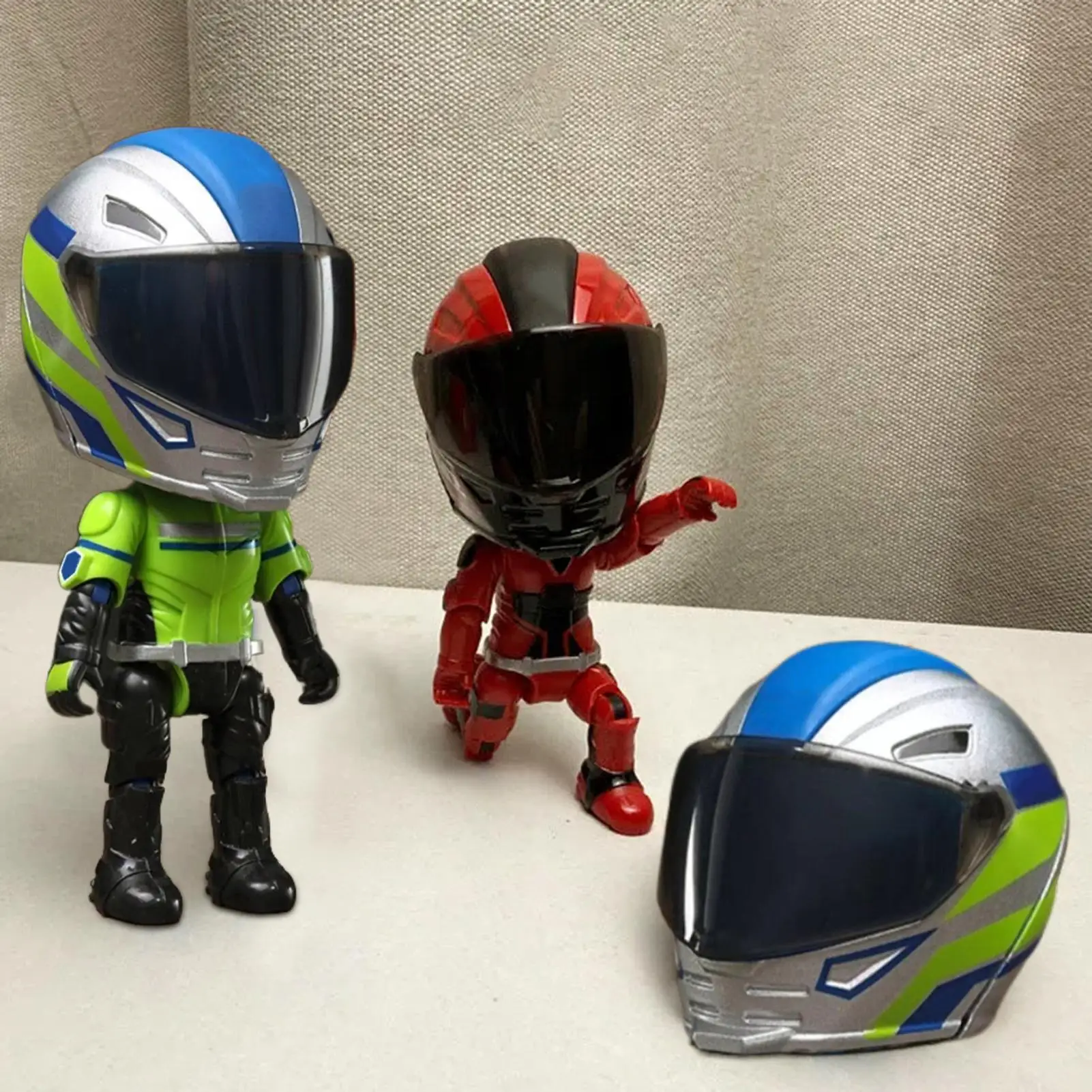 Deformation Helmet Simulated Motorcycle Rider Doll Action Figure Movable Limbs Transform Motorcycle Toy Cool Alloy