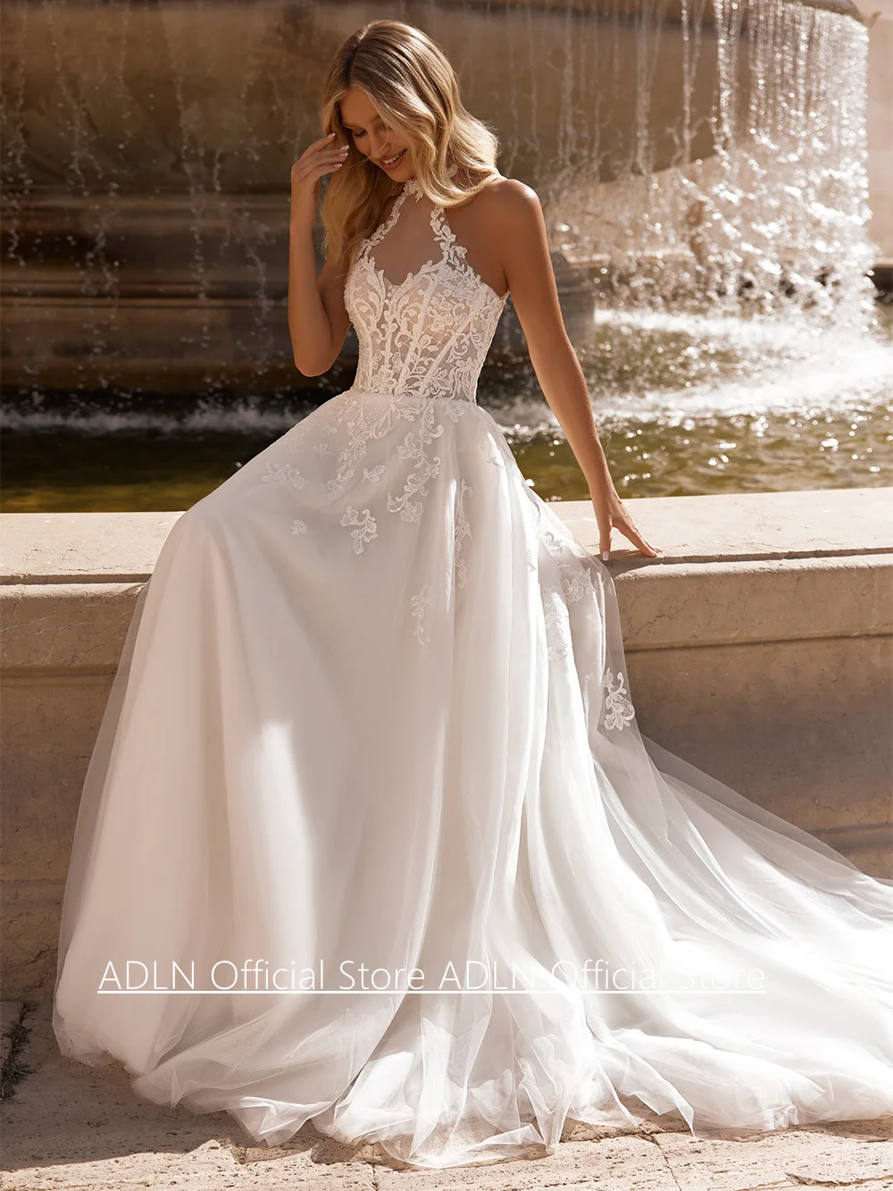 Abito da sposa sexy con scollo all'americana personalizzato senza maniche trasparente con applicazioni in pizzo Sweep Train Abito da sposa linea A per la sposa