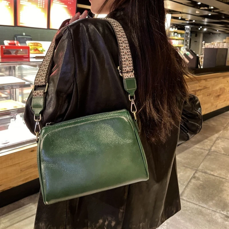 Vintage Everyday Casual Mini Shoulder Bag for Women Top Grain Leather Vegetable Tanned Convertible Shoulder Strap Luxury