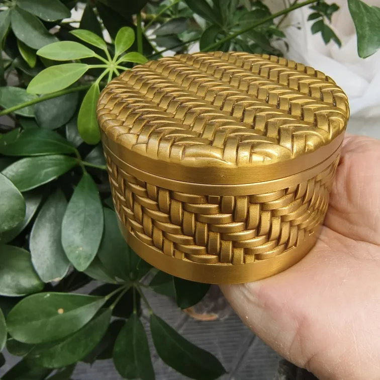 

Brass relief woven jar (tea jar) home tea ceremony living room craft