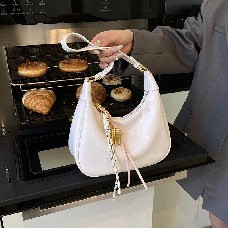 

PU Leather Commuter Fashion Vintage Casual Tote Bag Maillard Stylish Crossbody Bags for Women Texture Large Capacity Temperament