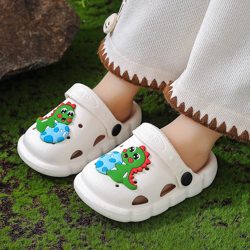 Summer Kids Hole Sandals Soft Sole Anti Slip Children's Slippers Cartoon Breathable Baby Shoes Cute Beach Sandals for Boys Girls