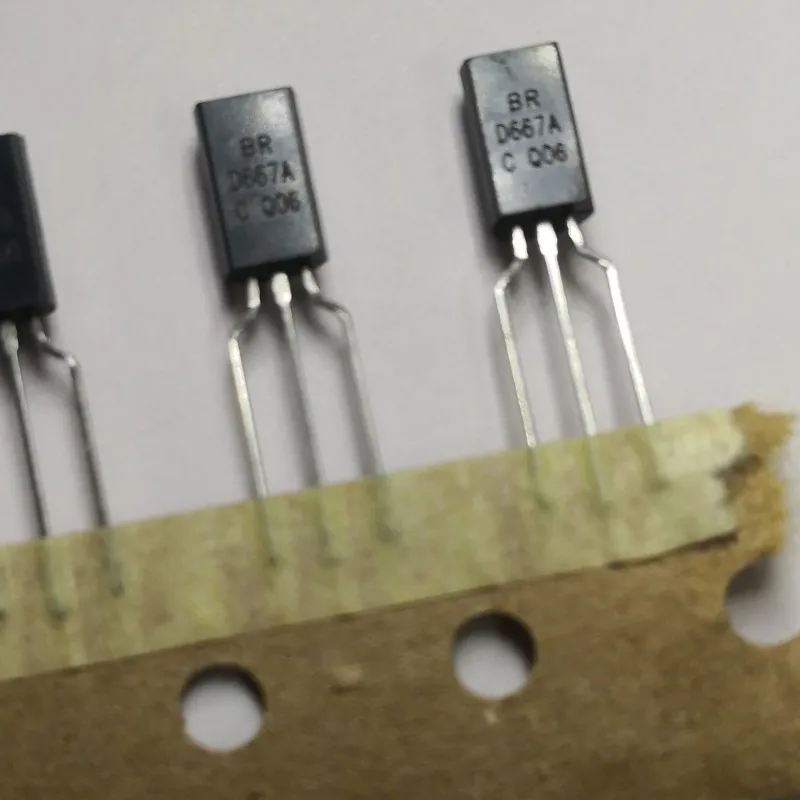 10PCS   2SD667AC  2SD667   667AC  D667A TO92