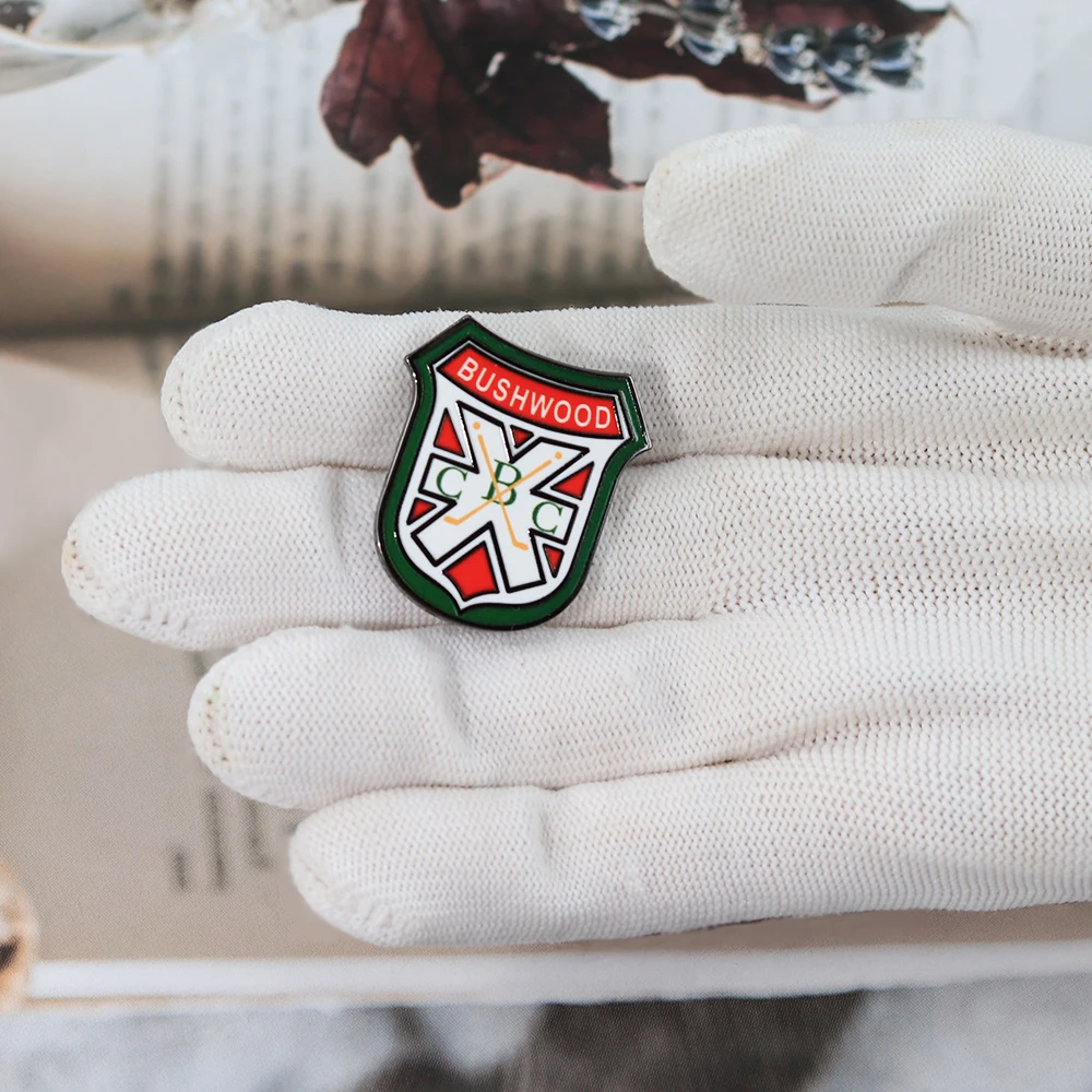 العلبة المقصورة بوشود نادي البلد المينا بروش الفيلم مستوحاة BCC التلبيب دبوس مشجعي الغولف هدية شارة الملحقات جمع