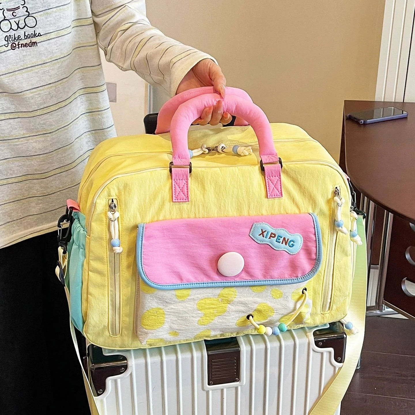 large-capacity-fashionable-travel-bag-women's-handheld-swimming-fitness-bag-lightweight-crossbody-storage-luggage-for-travel