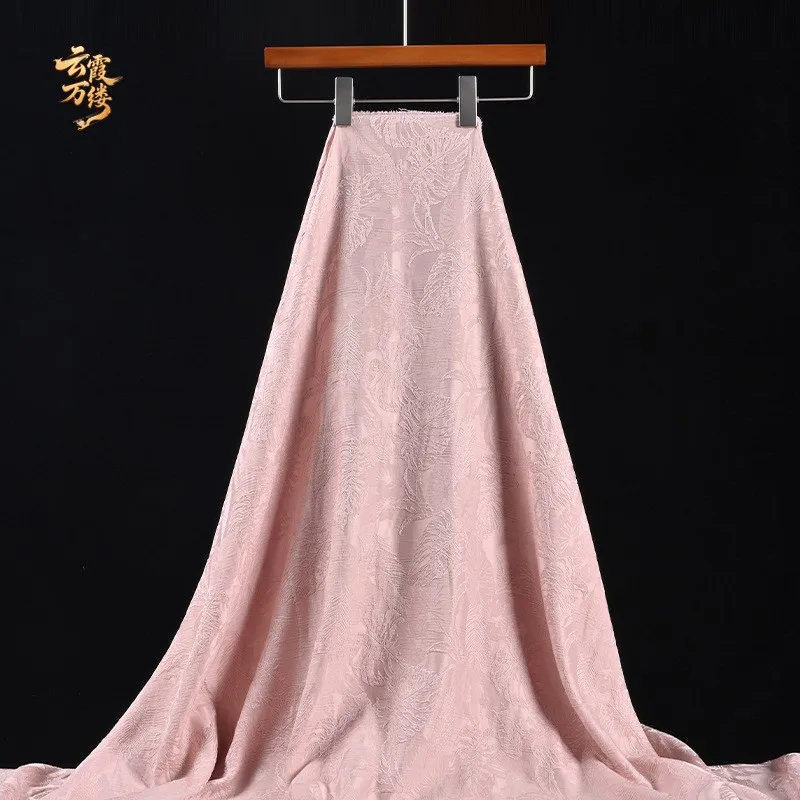 A light pink dark-patterned jacquard embossed fabric dress coat made by fashion designer