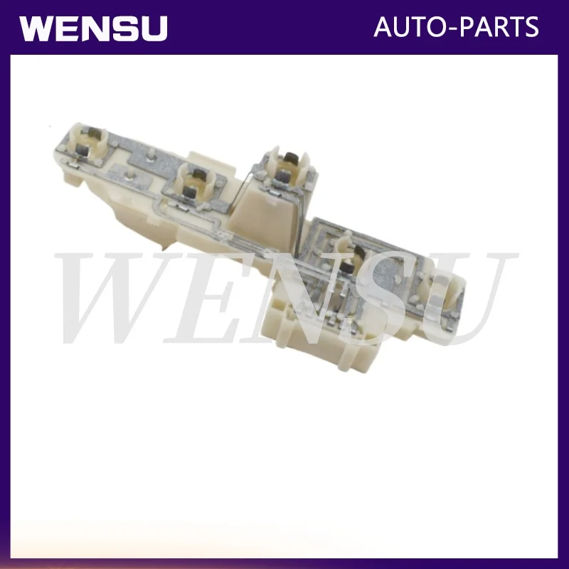

A1648200477 Left And Right Rear Taillight Sockets For Benz GL X164 164-820-04-77
