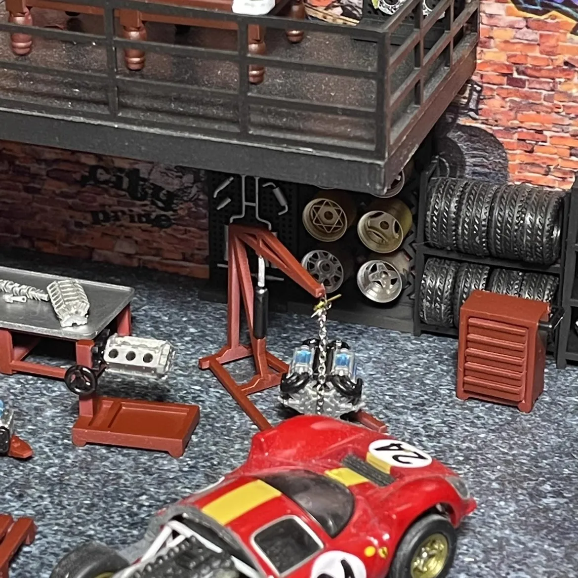 

1:64 Car Model Repair Tool Workshop Garage Scene Display