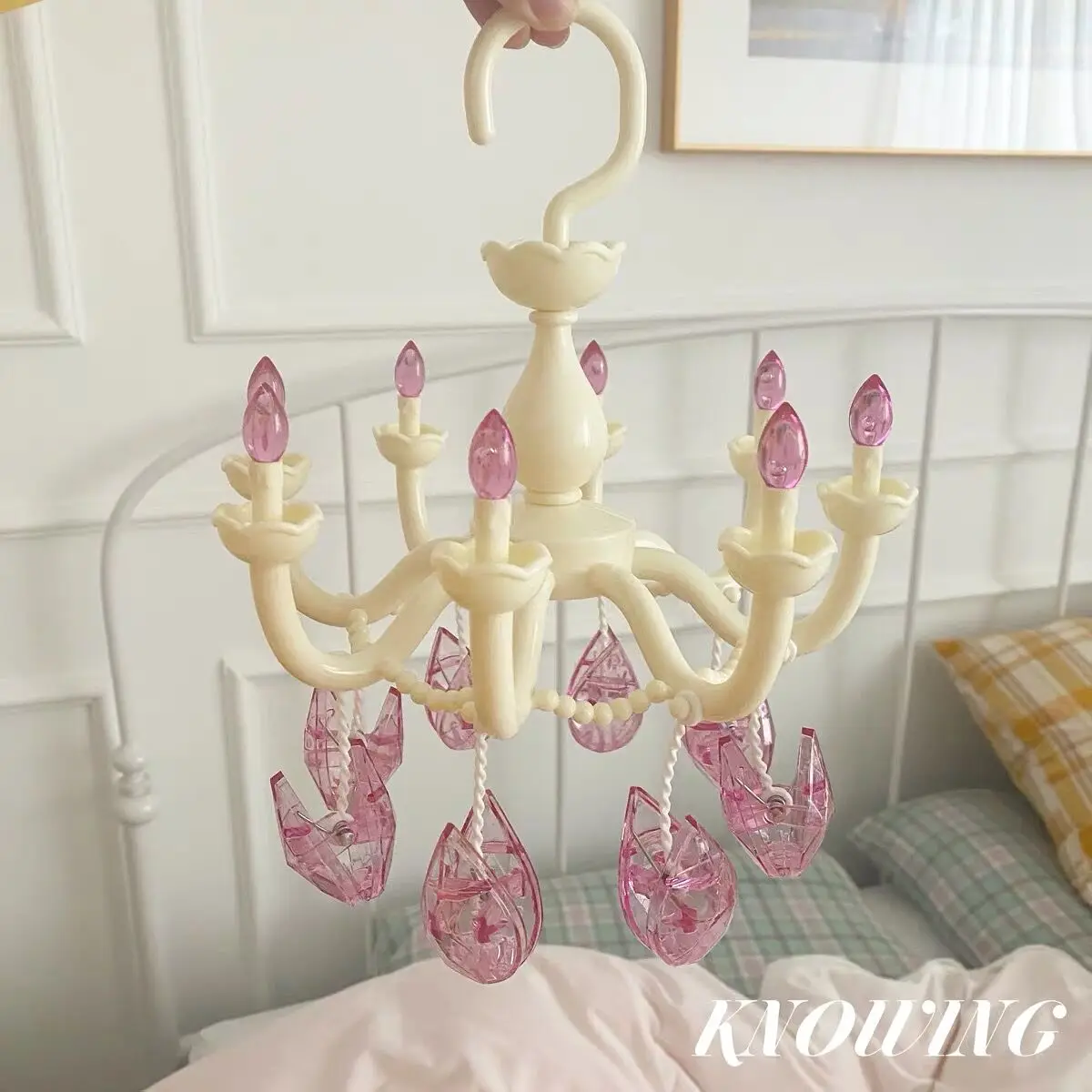 Multifunctional Round Clothes Hanger, Lovely Crystal Lamp Clothing Hanging Clips, Dryer Rack with Clip, Spring