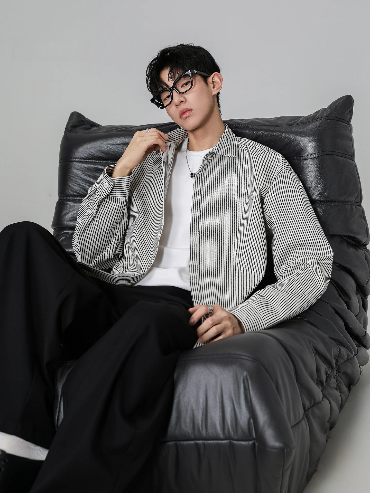 

Мужская повседневная рубашка в полоску с длинным рукавом, новая весенняя модель, молодежный стиль, Cleanfit, из смесового полиэстера и хлопка, без карманов, на пуговицах